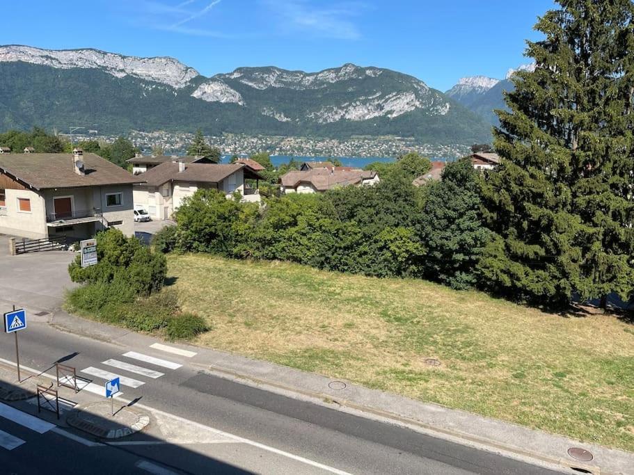 Le Santiego 100M Du Lac Et 4Km Du Vieil Annecy Sévrier Екстериор снимка