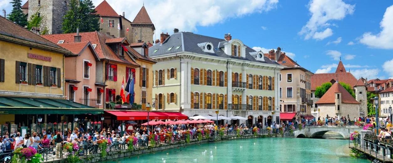 Le Santiego 100M Du Lac Et 4Km Du Vieil Annecy Sévrier Екстериор снимка